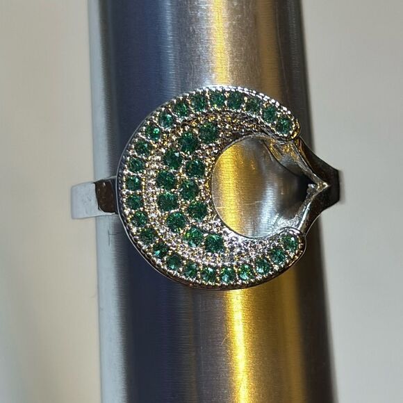 Decorative Silver Tone Circular Moon Ring Small Green rhinestones Size 8 - Picture 1 of 5